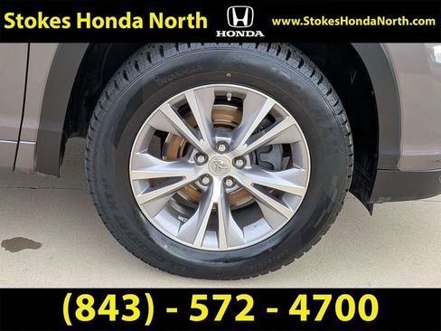 Used 2015 Toyota Highlander XLE FWD image 16