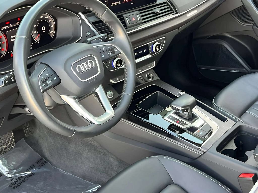 Used 2023 Audi Q5 2.0T Premium Plus w/ Premium Plus Package AWD/4WD image 9
