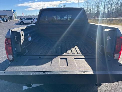 Used 2024 Honda Ridgeline Black Edition image 32