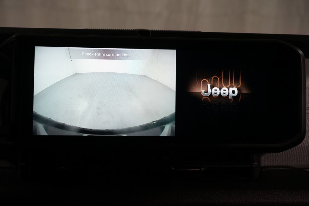 Used 2024 Jeep Wrangler Unlimited Sport AWD/4WD image 19