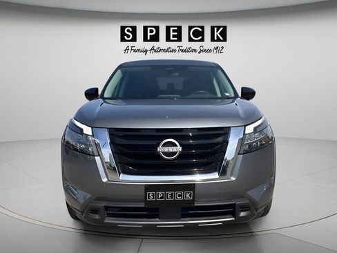 Used 2024 Nissan Pathfinder S AWD/4WD image 8