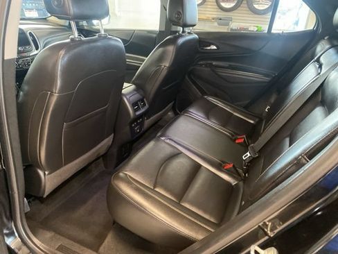 Used 2020 Chevrolet Equinox Premier AWD/4WD image 32