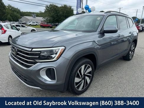 Certified 2024 Volkswagen Atlas SE AWD/4WD image 1