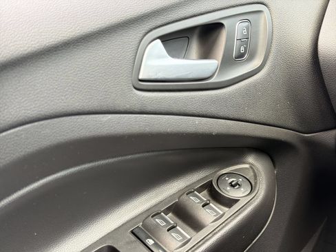 Used 2019 Ford Escape SEL FWD image 24