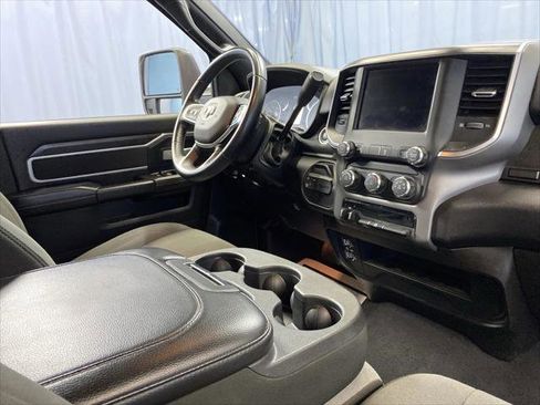 Certified 2024 RAM 3500 Big Horn image 38