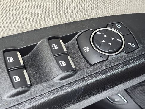 Used 2018 Ford Fusion S FWD image 26