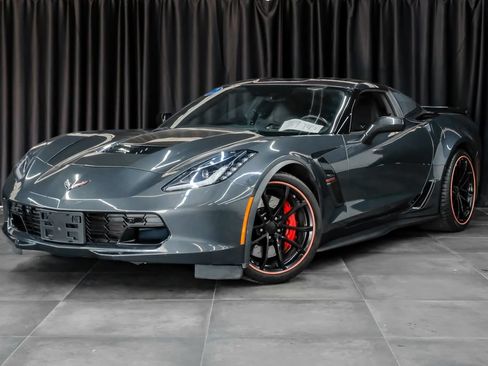 Used 2017 Chevrolet Corvette Grand Sport RWD image 2