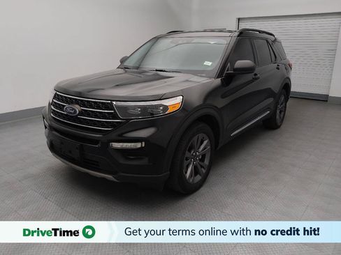 Used 2023 Ford Explorer XLT w/ Equipment Group 202A AWD/4WD image 1