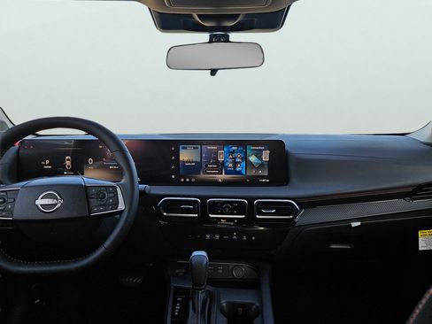 New 2026 Nissan Sentra SR w/ Floor Mat Package FWD image 11