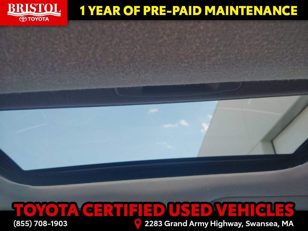 Certified 2024 Toyota Corolla Cross LE w/ Moonroof Package AWD/4WD image 19
