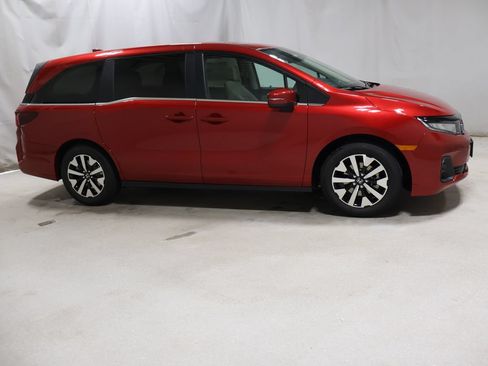 New 2027 Honda Odyssey EX-L image 7