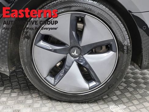 Used 2019 Tesla Model 3 Standard Range Plus image 30