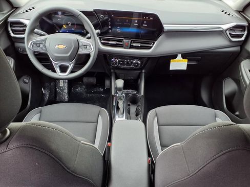 New 2026 Chevrolet TrailBlazer LT w/ Convenience Package FWD image 10