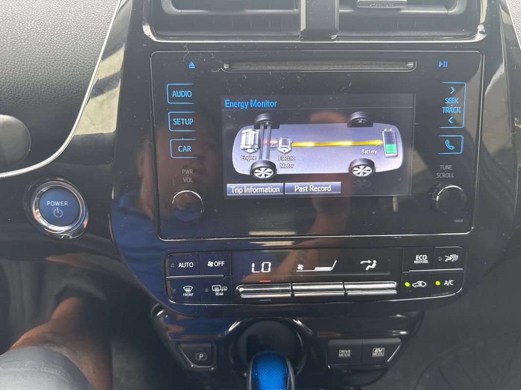 Used 2017 Toyota Prius One FWD image 34