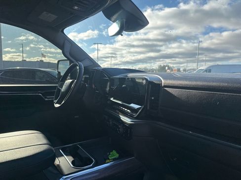 Used 2024 Chevrolet Silverado 2500 LTZ w/ LTZ Premium Package image 15