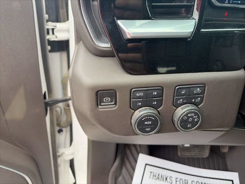 Used 2023 Chevrolet Silverado 1500 LTZ AWD/4WD image 19