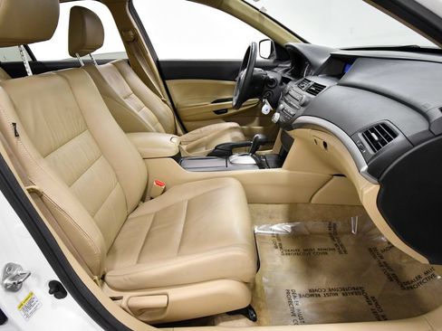 Used 2011 Honda Accord SE image 16