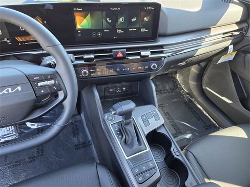 New 2026 Kia Sportage EX image 18