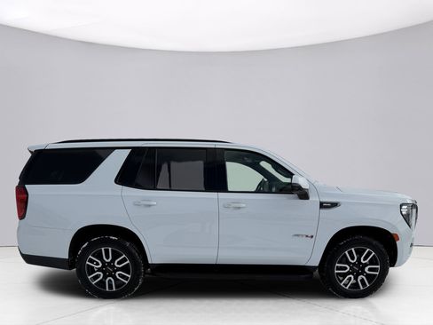 Used 2021 GMC Yukon AT4 w/ Technology Package image 12