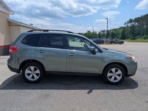 Used 2014 Subaru Forester 2.5i Premium w/ All-Weather Package AWD/4WD image 4