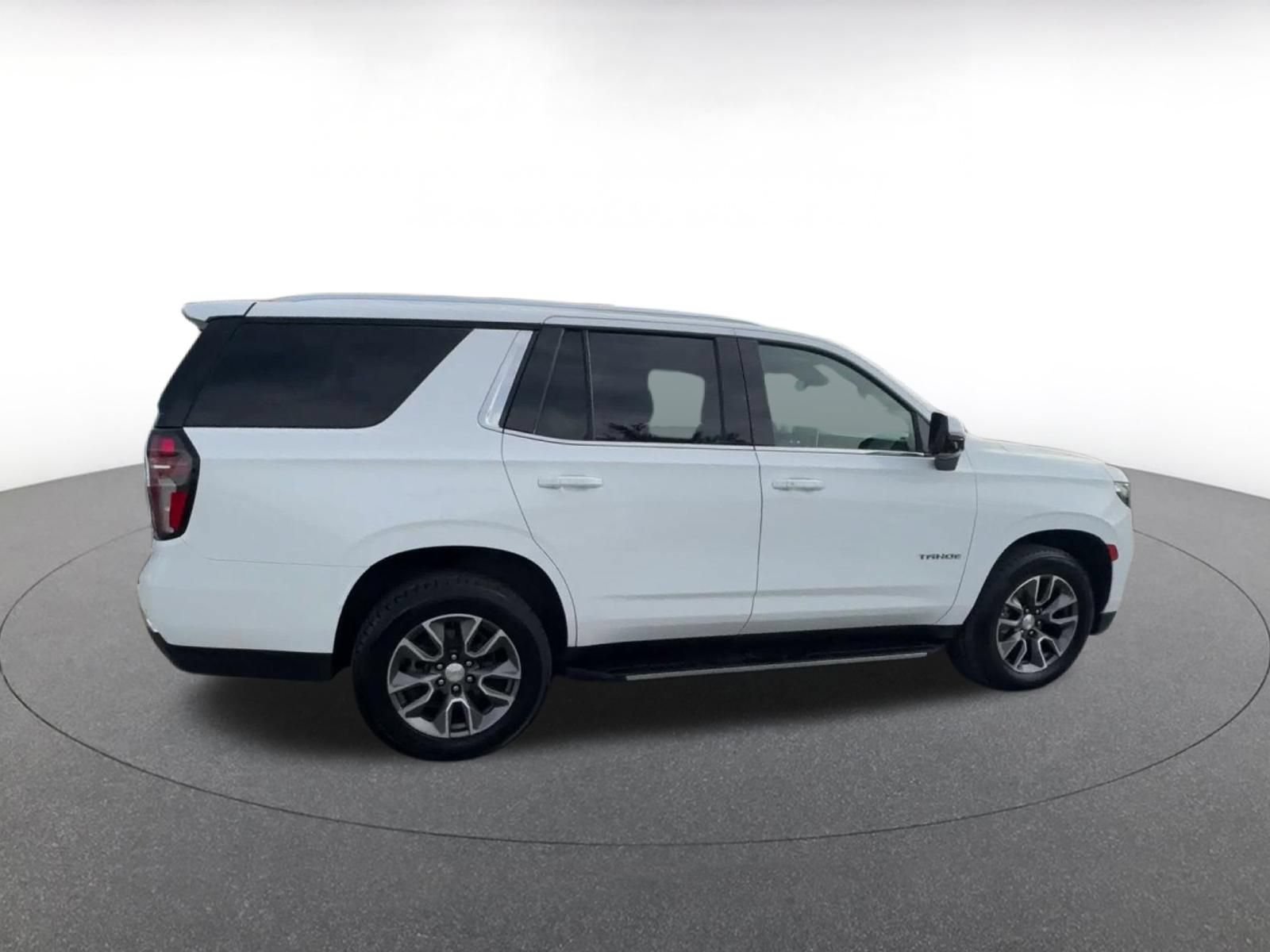 Used 2023 Chevrolet Tahoe LT w/ Luxury Package RWD image 14
