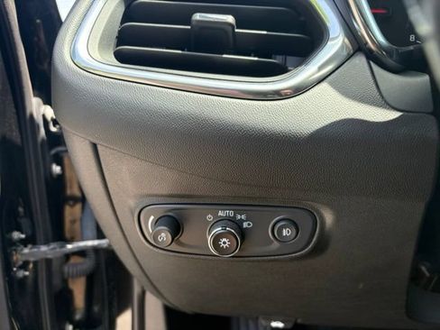 Used 2020 Chevrolet Equinox LT AWD/4WD image 31