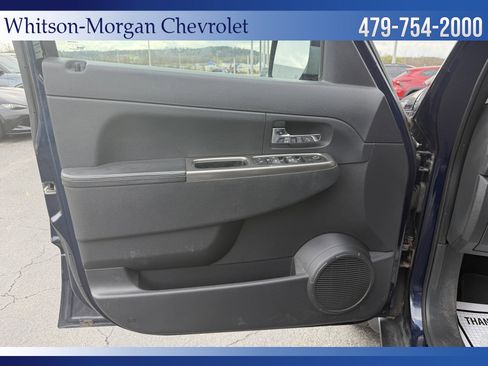 Used 2012 Jeep Liberty Limited Jet w/ Comfort/Convenience Group image 11