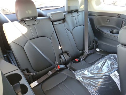 New 2026 Honda Pilot Touring image 11