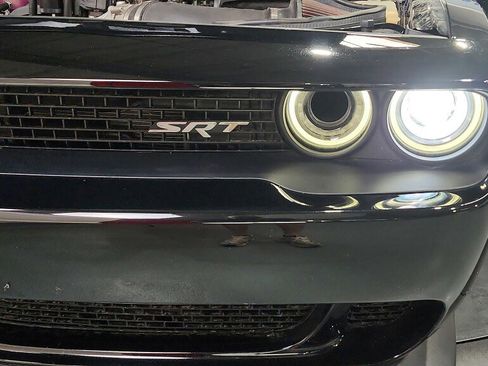 Used 2016 Dodge Challenger SRT Hellcat RWD image 23
