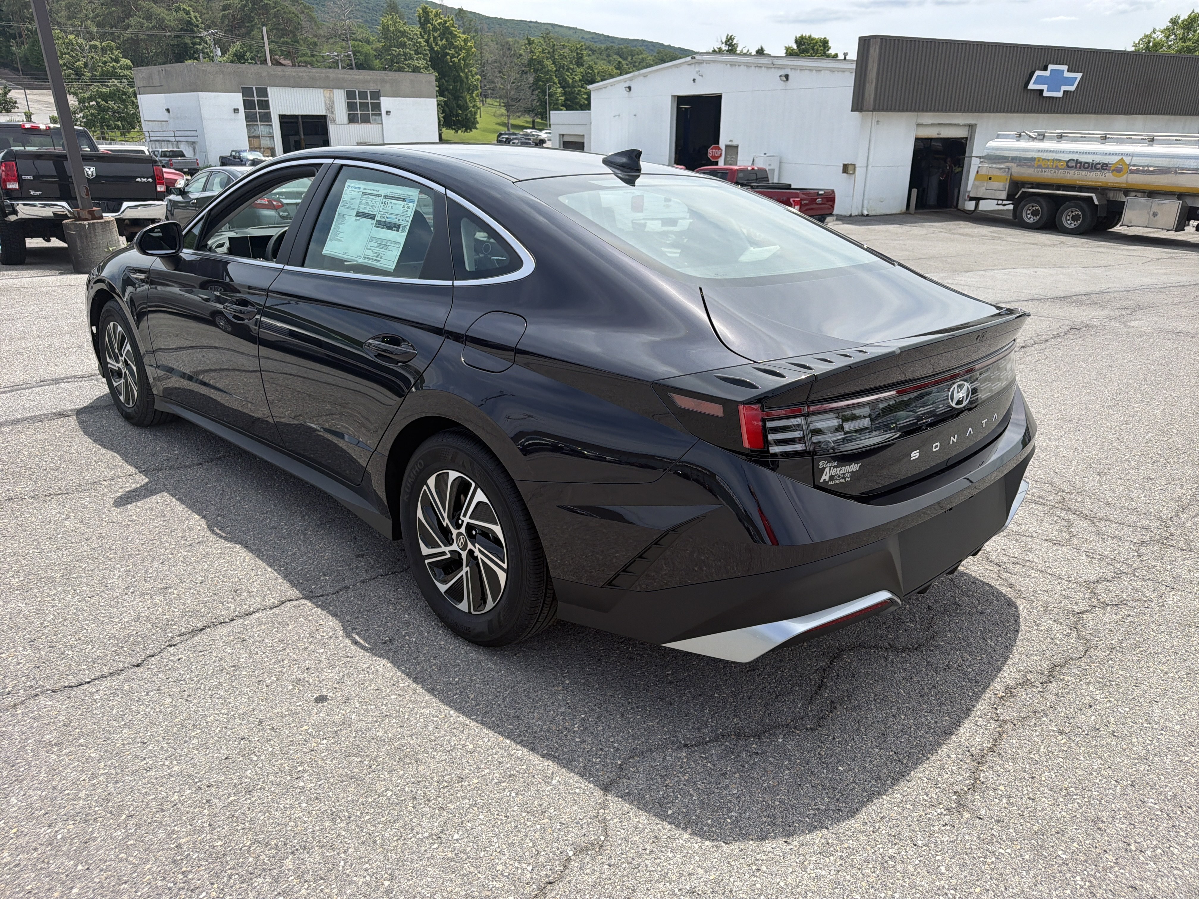 New 2026 Hyundai Sonata Blue FWD image 6