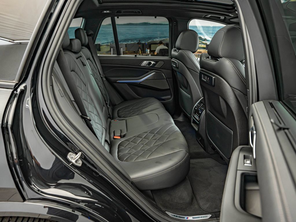 Used 2023 BMW X5 xDrive40i w/ Executive Package AWD/4WD image 34