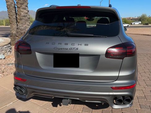 Used 2016 Porsche Cayenne GTS image 3