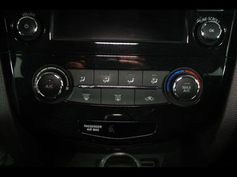 Used 2020 Nissan Rogue Sport S AWD/4WD image 20