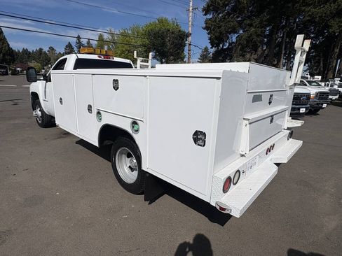 Used 2009 Chevrolet Silverado 3500 W/T RWD image 8