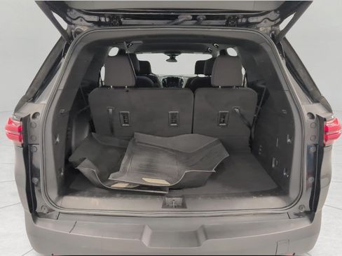 Used 2023 Chevrolet Traverse LT w/ LPO, Floor Liner Package AWD/4WD image 16