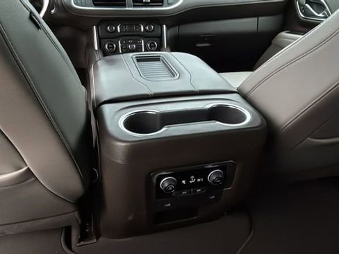 Used 2021 Chevrolet Tahoe Z71 image 20