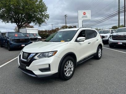 Used 2017 Nissan Rogue SV w/ SV Premium Package