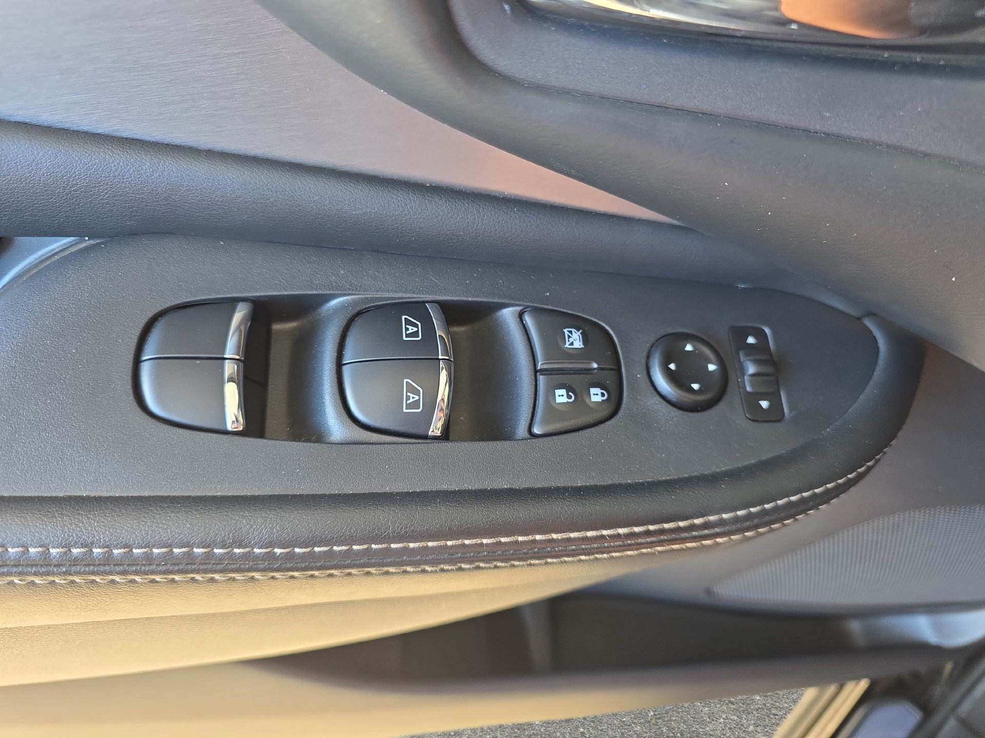 Used 2019 Nissan Murano SL w/ SL Technology Package FWD image 27