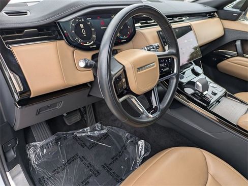 Used 2023 Land Rover Range Rover Sport SE image 7