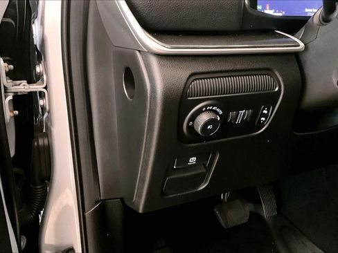 Used 2023 Jeep Wagoneer 2WD image 30