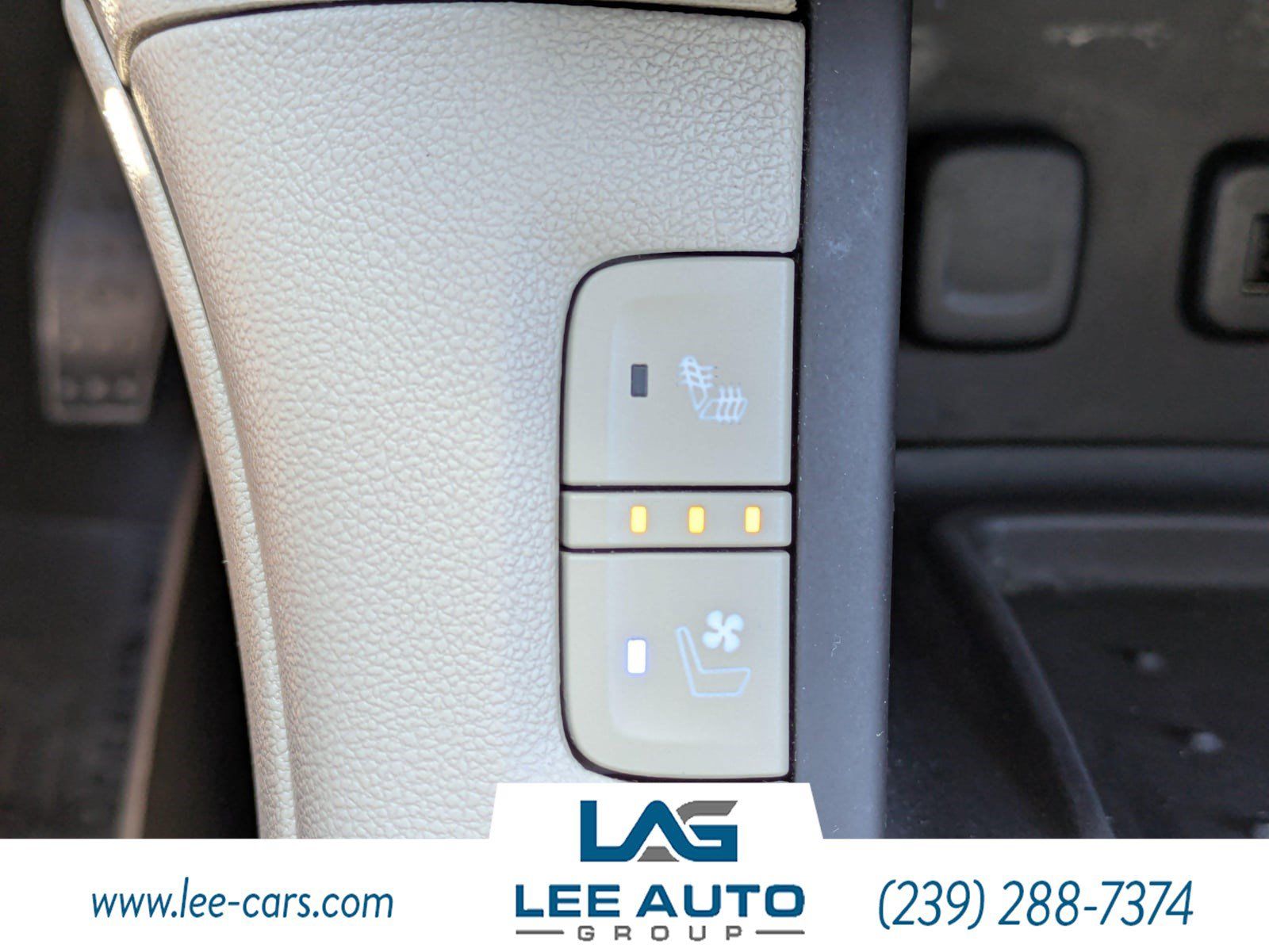Used 2017 GMC Acadia Denali w/ Technology Package FWD image 31