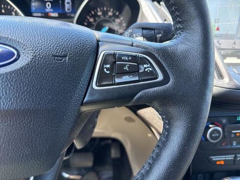 Certified 2018 Ford Escape Titanium w/ Ford Safe & Smart Package AWD/4WD image 22