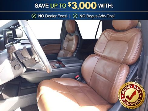 Used 2023 Lincoln Navigator Reserve AWD/4WD image 14