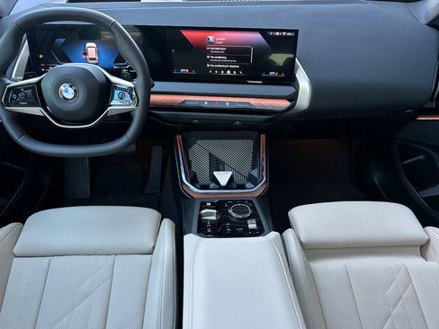 Used 2025 BMW X3 xDrive30i w/ Premium Package image 17