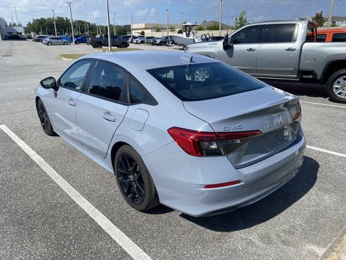 Used 2024 Honda Civic Sport image 8