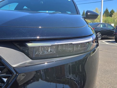 Used 2025 Honda Accord Sport image 10