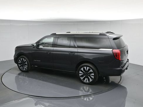 Certified 2025 Ford Expedition Max Platinum w/ Driver's Package AWD/4WD image 49