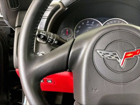 Used 2005 Chevrolet Corvette Convertible w/ Preferred Equipment Group RWD image 22