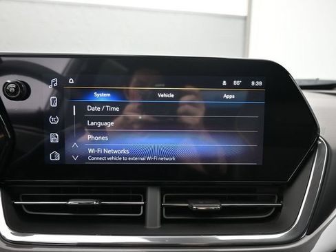 Used 2025 Chevrolet Trax ACTIV w/ Driver Confidence Package FWD image 14