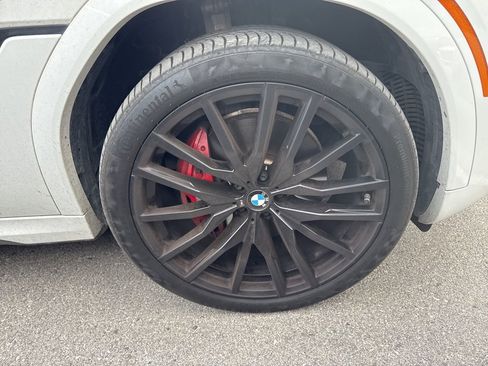 Certified 2024 BMW X6 xDrive40i w/ Premium Package image 3